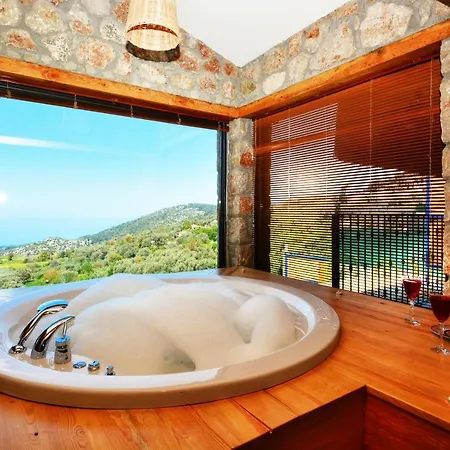 2 Bedroom Private Located In Oludeniz *