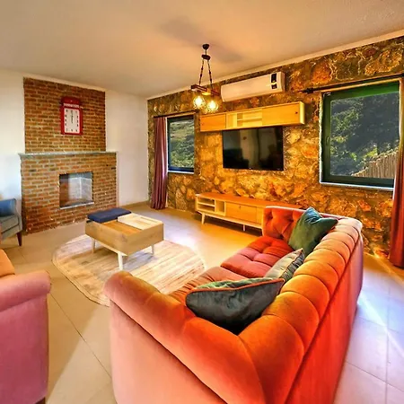 2 Bedroom Private Located In Oludeniz